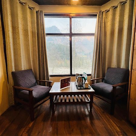 Hotel Green Link -#Near Volvo Bus Stand #Mountain View #River View #Open Terrace Manāli Exteriör bild