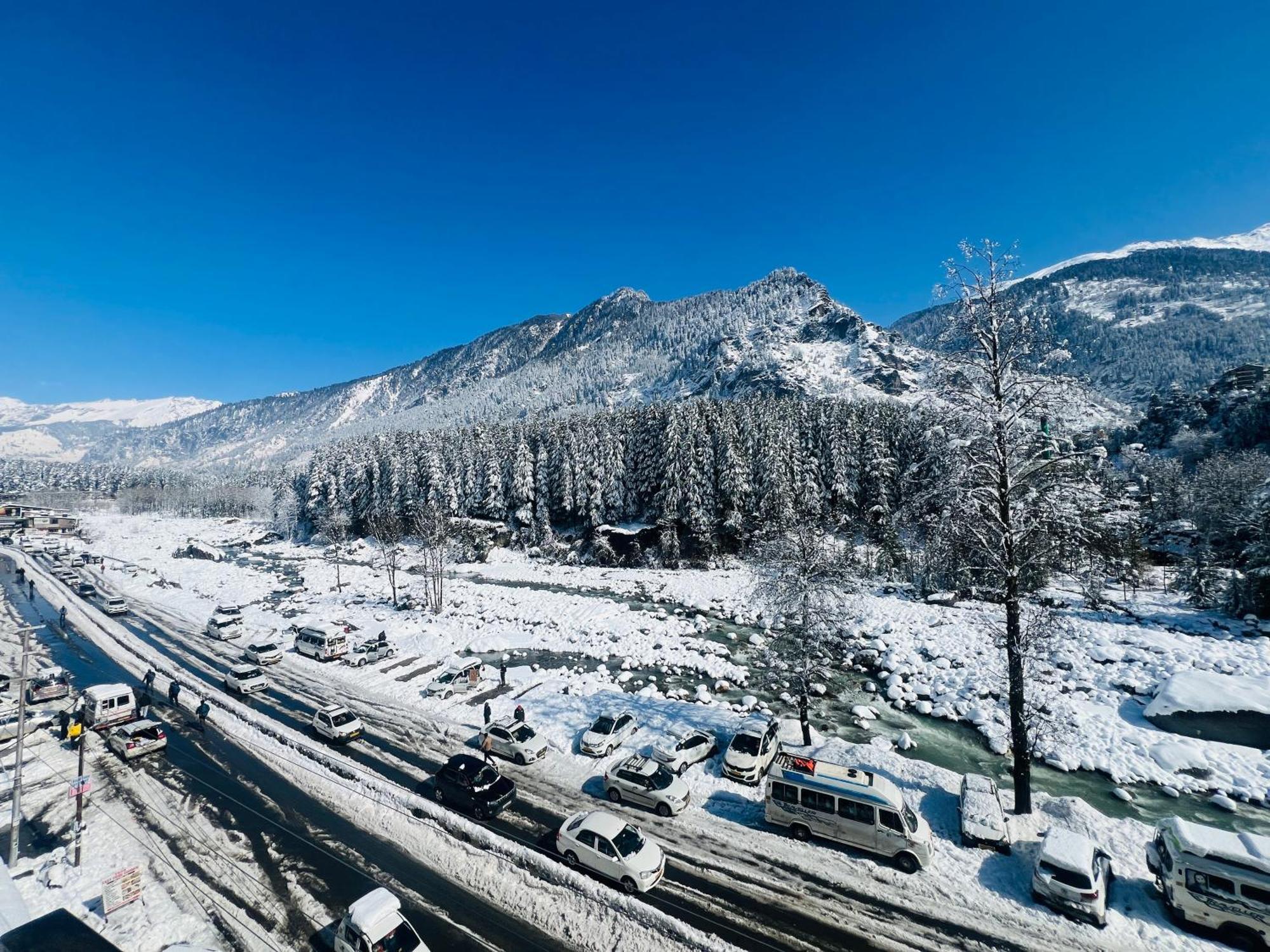 Hotel Green Link -#Near Volvo Bus Stand #Mountain View #River View #Open Terrace Manāli Exteriör bild
